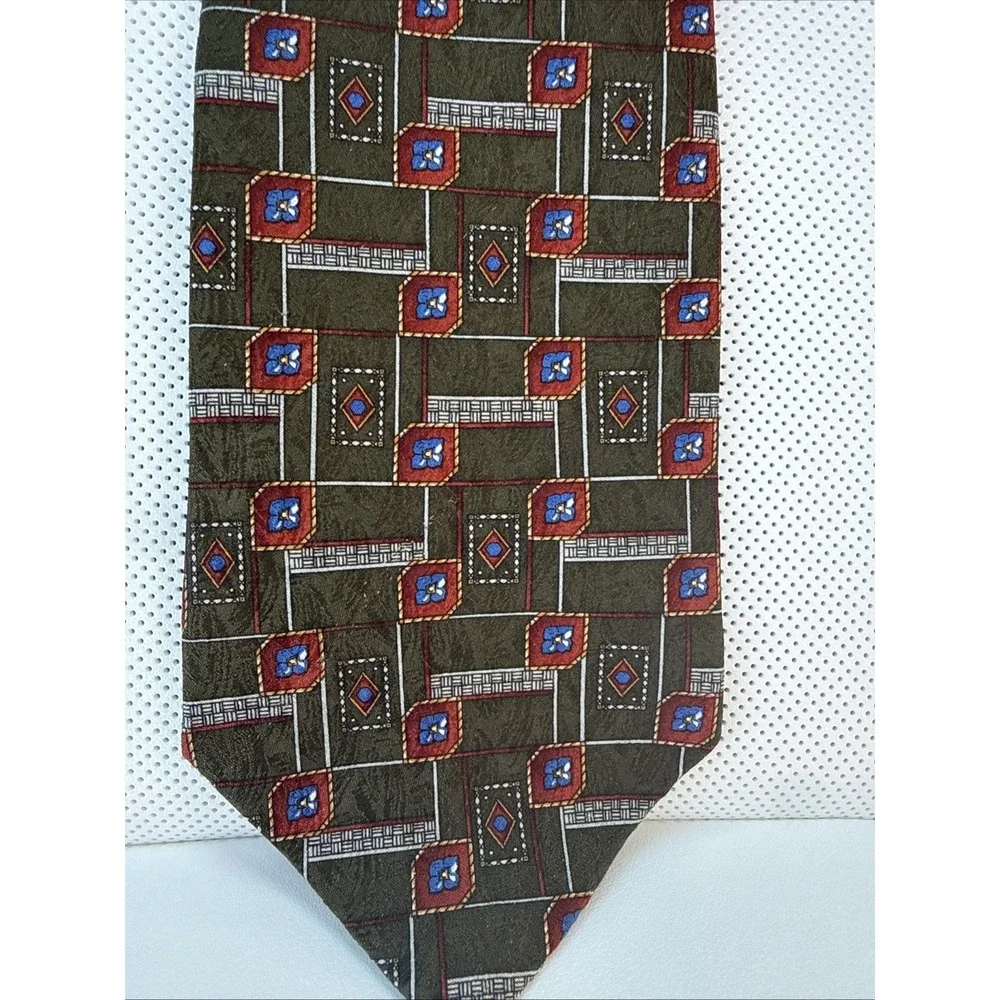 Louis Feraud Men's Silk Necktie Green Red Blue Geometric Designer Classic Tie